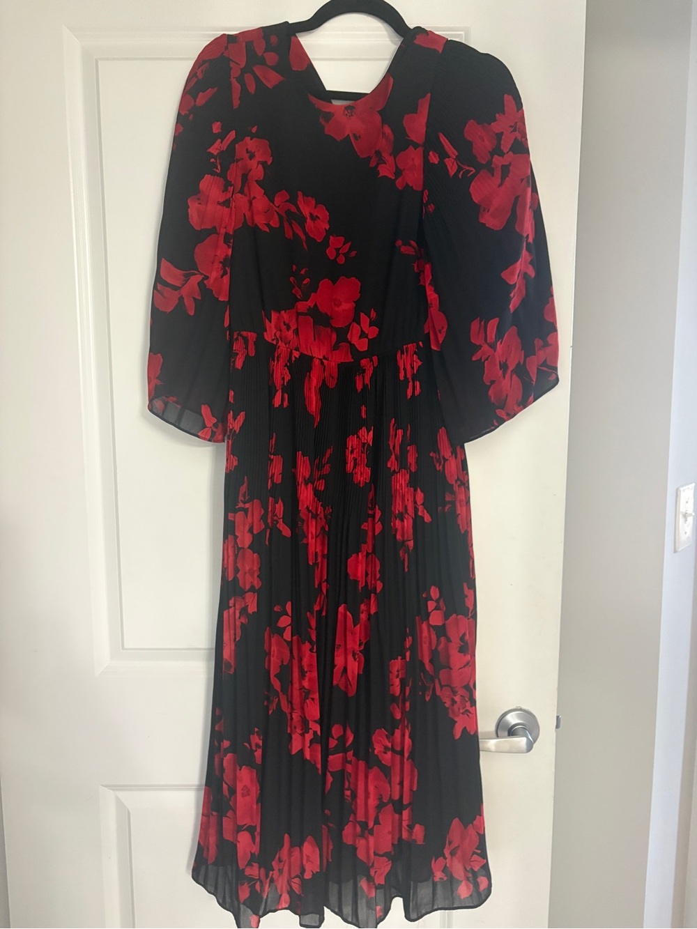 H&M Black Midi Dress with Red Floral Pattern - Picture 2 of 6